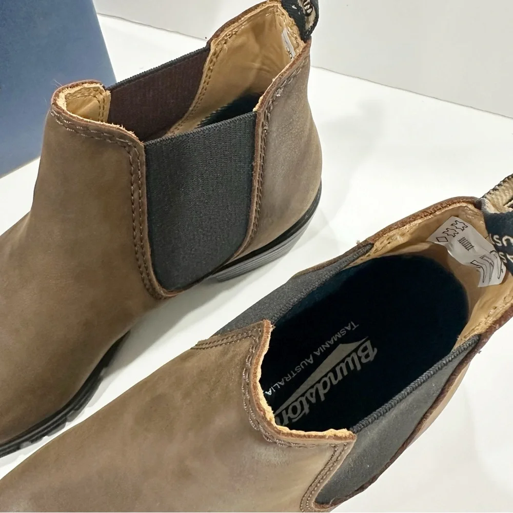 Blundstone 1970 Antique Brown Women’s Leather Chelsea Ankle Boots